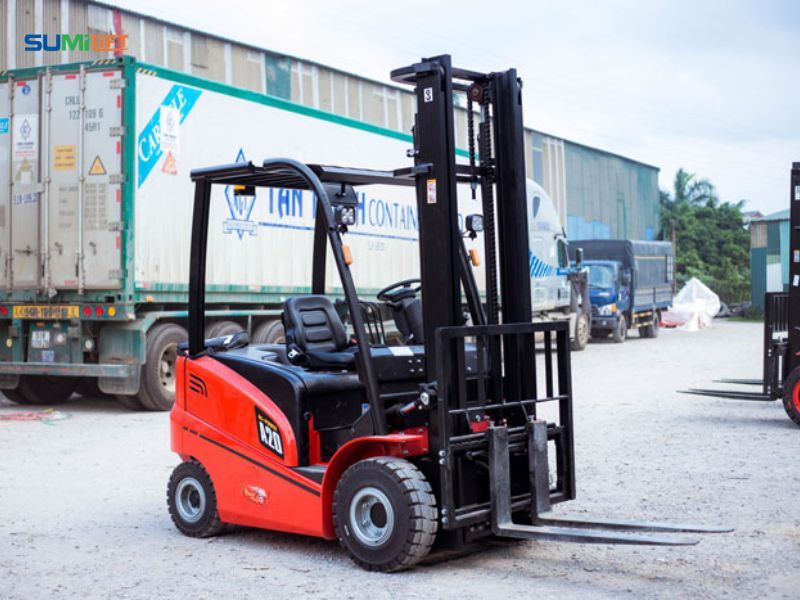 Xe nâng điện đang trở thành giải pháp cốt lõi trong xu hướng tự động hóa kho vận hiện đại