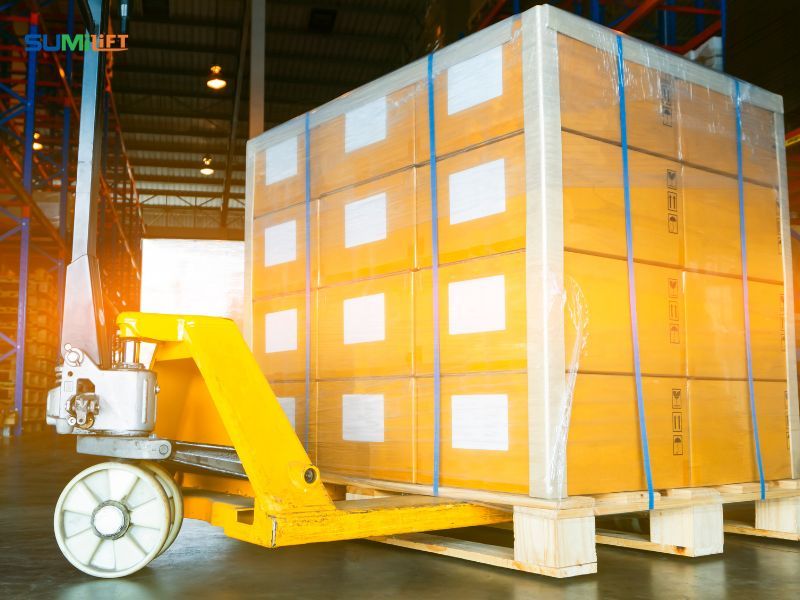 Lựa chọn bánh xe phù hợp mặt sàn là yếu tố quan trọng để chọn đúng loại xe nâng tay thấp