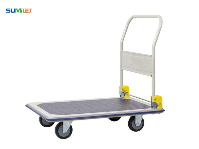 Đối với những ngành nghề thường xuyên phải di chuyển máy móc, khuôn mẫu hoặc vật tư có khối lượng lớn, xe đẩy hàng 4 bánh 1000kg sẽ là lựa chọn phù hợp hơn.