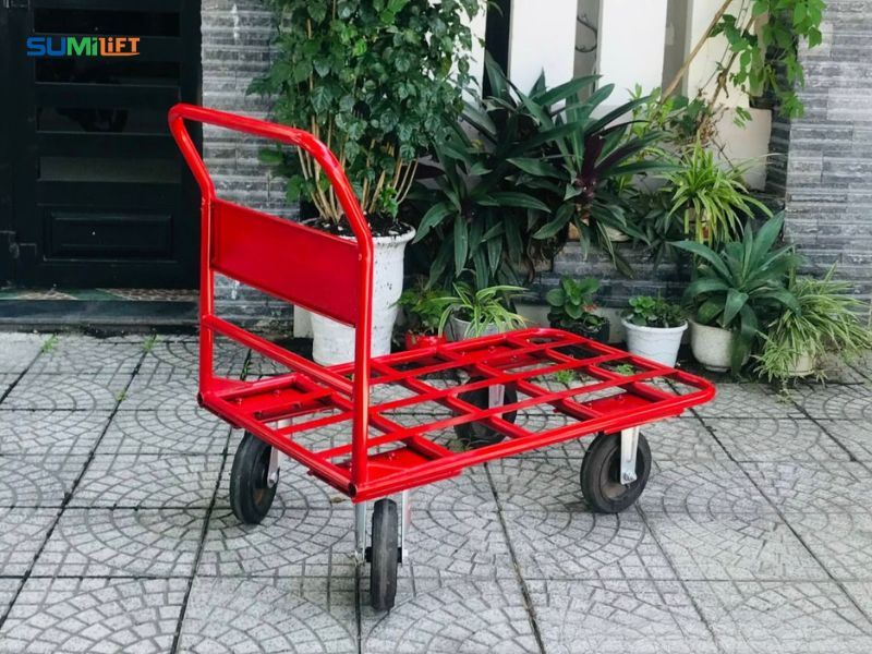 Đầu tư xe đẩy hàng 4 bánh là giải pháp đơn giản nhưng mang lại hiệu quả rõ rệt.