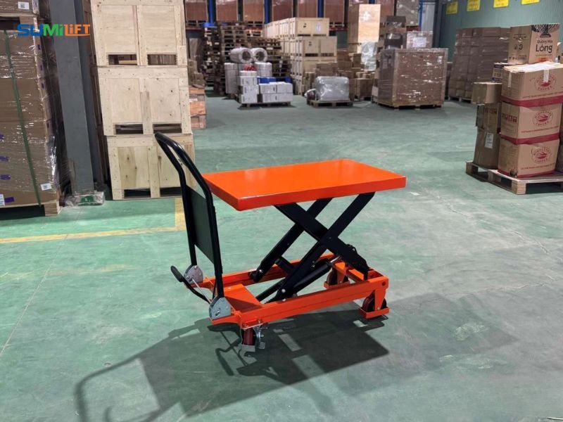 Xe nâng mặt bàn tải trọng 500kg hỗ trợ nâng hạ hàng hóa trong nhà máy và kho vận.