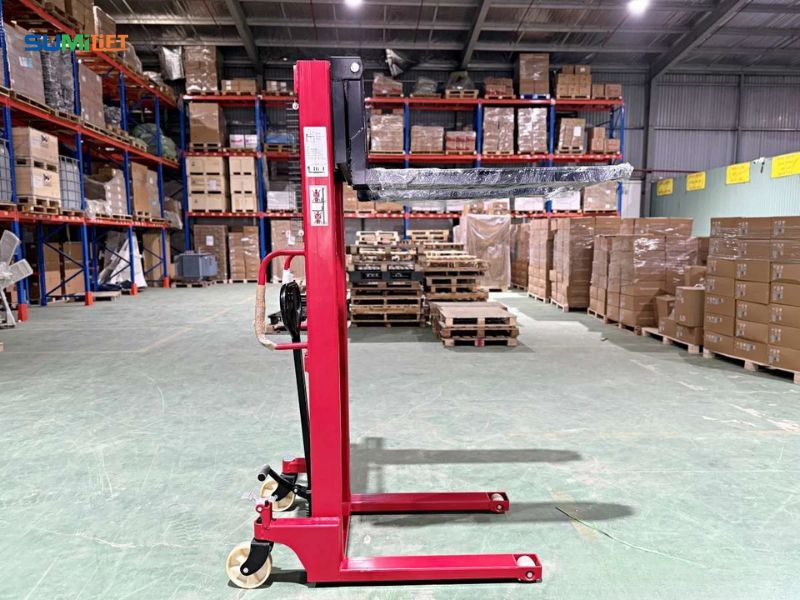 Xe nâng tay cao 1.5 tấn được ứng dụng rộng rãi trong các nhà máy sản xuất.